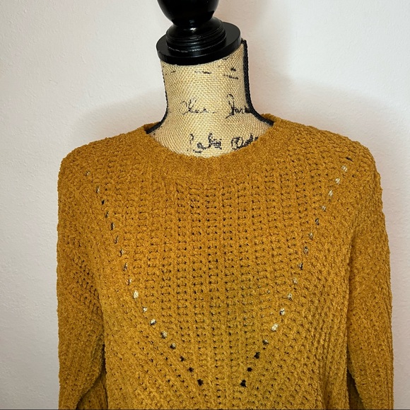 Love Tree Velour Yellow Sweater - Picture 4 of 10